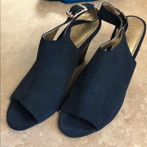 Ann Taylor loft navy peep toe wedge 8